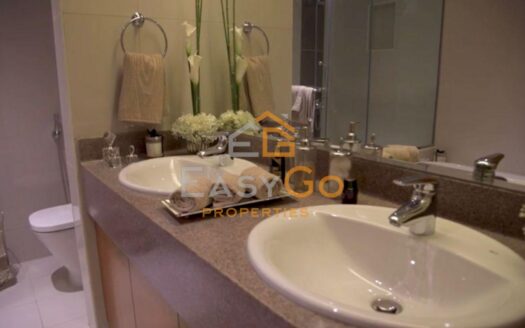 موقع مميز | 4 غرف نوم + غرفة خادمة | جاهز للسكن