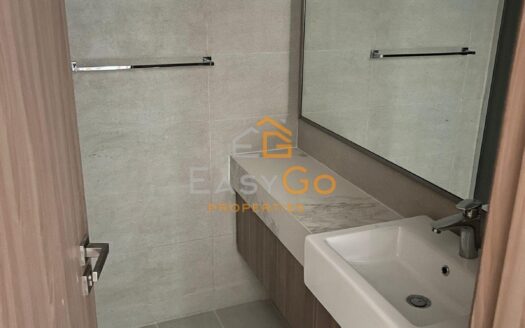 شقة جديدة تمامًا | غرفة نوم واحدة | إطلالة على برج خليفة والبحيرة