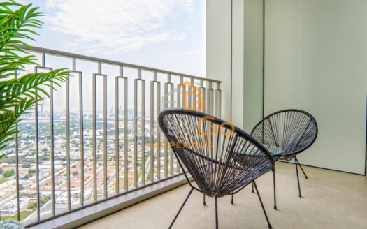 إطلالات على وسط المدينة | موقع مميز | مفروشة بالكامل