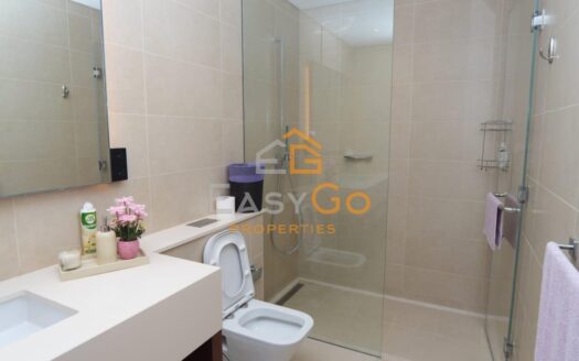 شقة فاخرة مفروشة | 3 غرف نوم | مطلة على المارينا