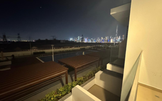 Studio | Pool View | Ready to Move-in