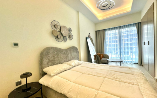 5mins to Downtown | Fully Furnished | Big size